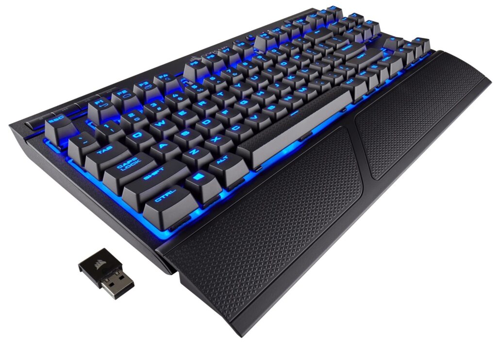 Bàn phím cơ không dây Corsair K63 - Blue Led có giá 2,7 triệu