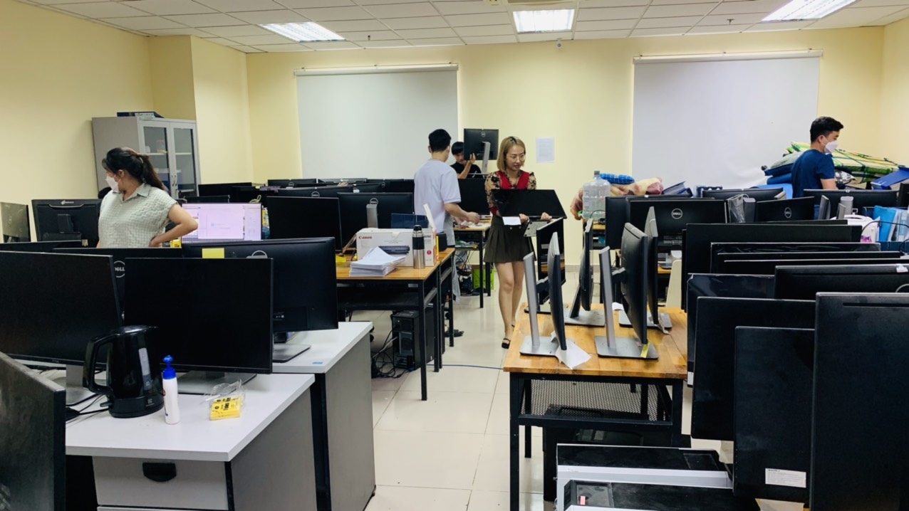 mua máy tính, thiết bị văn phòng quận 2